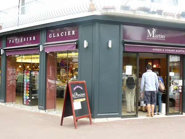 Façade de SY Martin boulangerie pâtisserie La Baule